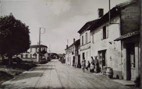 Le bourg carte postale.jpg